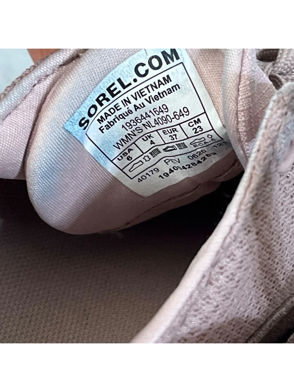 Sorel Out N About Plus Women's Size 6 Shoes Pink Suede Comfort Casual Sneakers